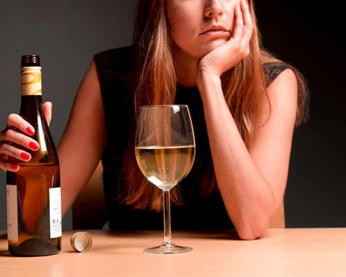 Анонимное лечение женского алкоголизма в Злынке